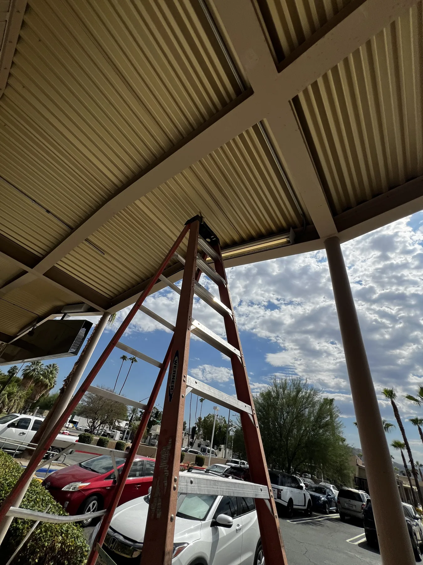 Palm Springs commercial lighting maintenance by Power On Solutions