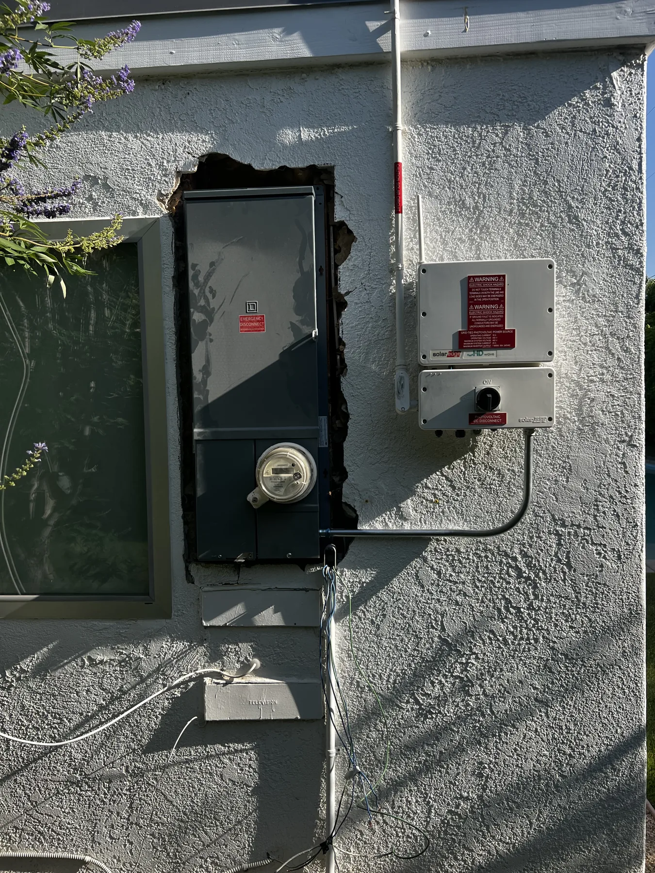 Palm Springs finished breaker layout by Power On Solutions